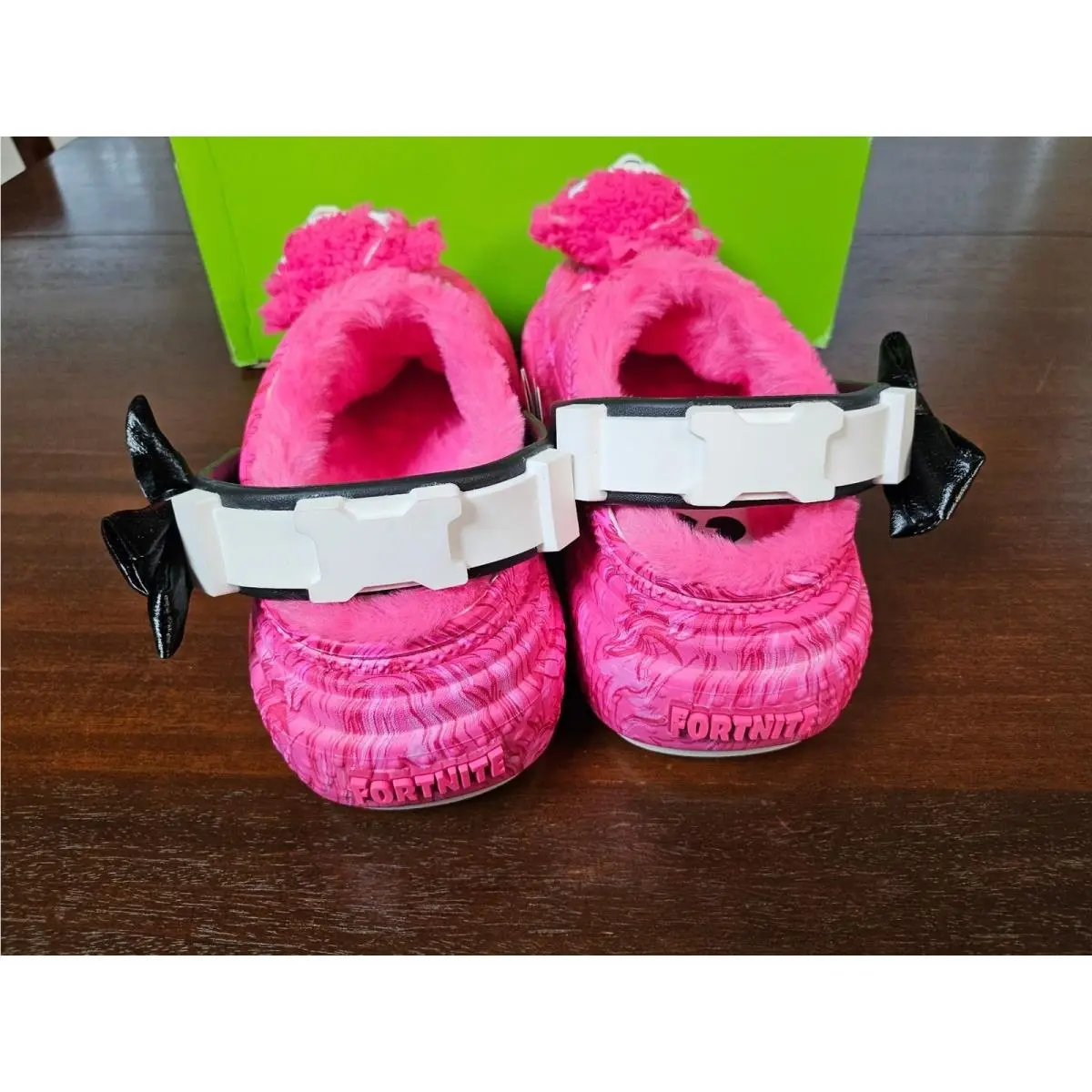 Crocs shoes - Fortnite Cuddle Team Leader Lined Clog - Pink 2