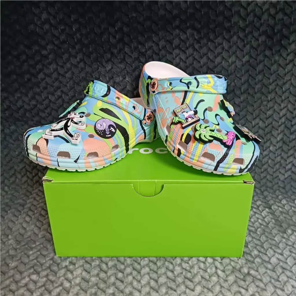 Crocs X Steven Harrington Classic Clogs Unisex Size Men’s 4 Women’s 6 Clogs