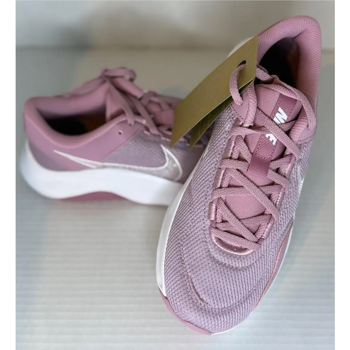 Nike Wmns Legend Essential 3 Next Nature `elemental Pink` Size 9