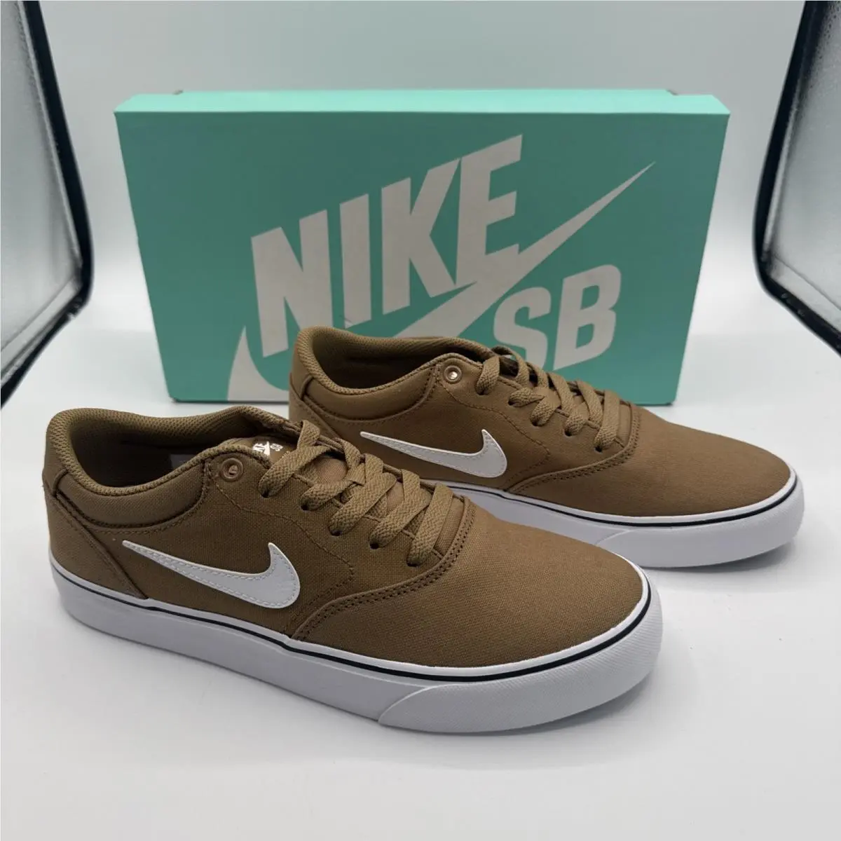 Nike Chron 2 Canvas SB Driftwood DM3494-200 Size 7 Women 5.5 Men Solarsoft Sole
