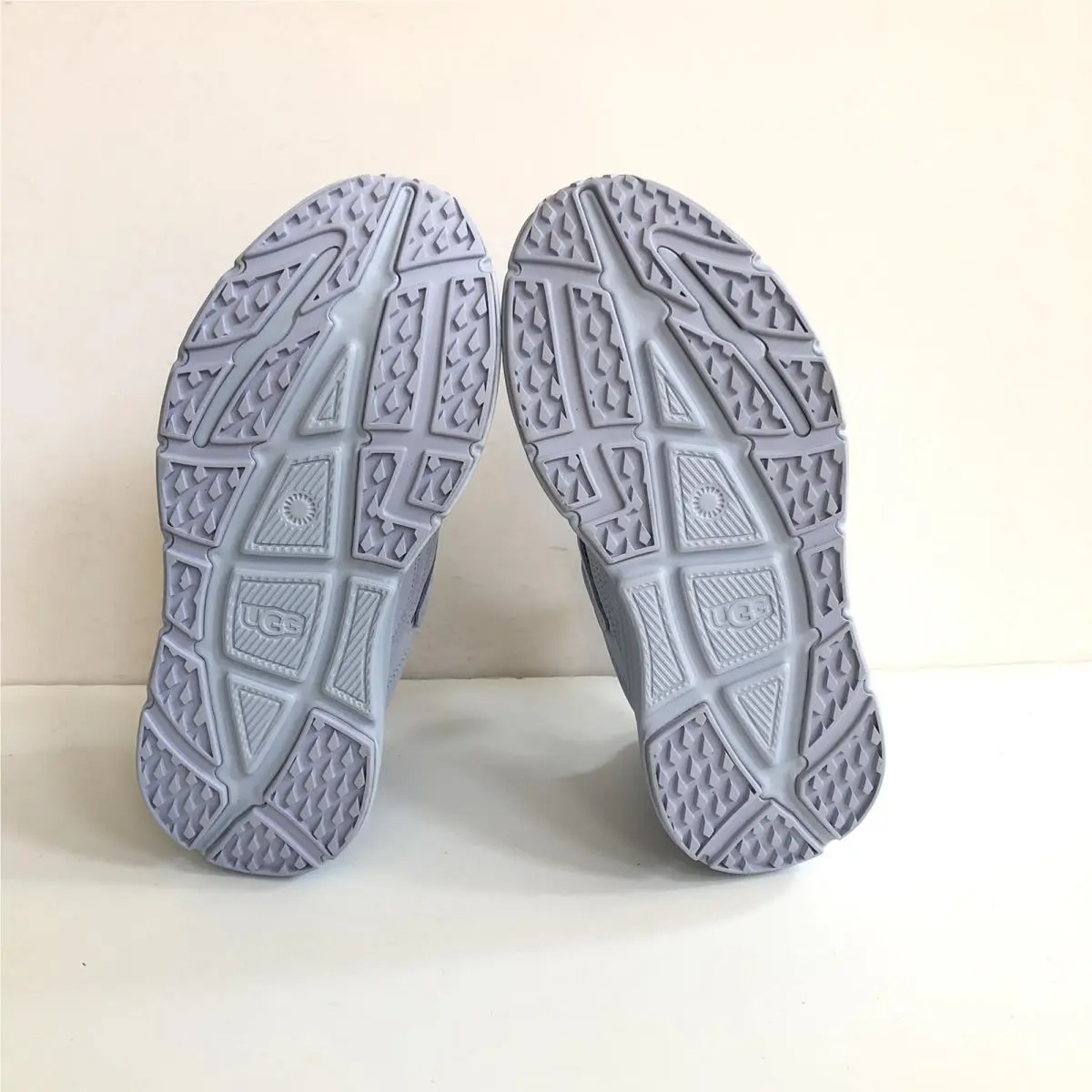 UGG shoes - ca1 - ICELAND 3