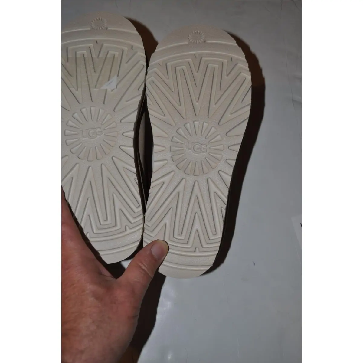 UGG shoes - 198605277450 - 198605277450 - Beige (UPC: 198605277450) 0