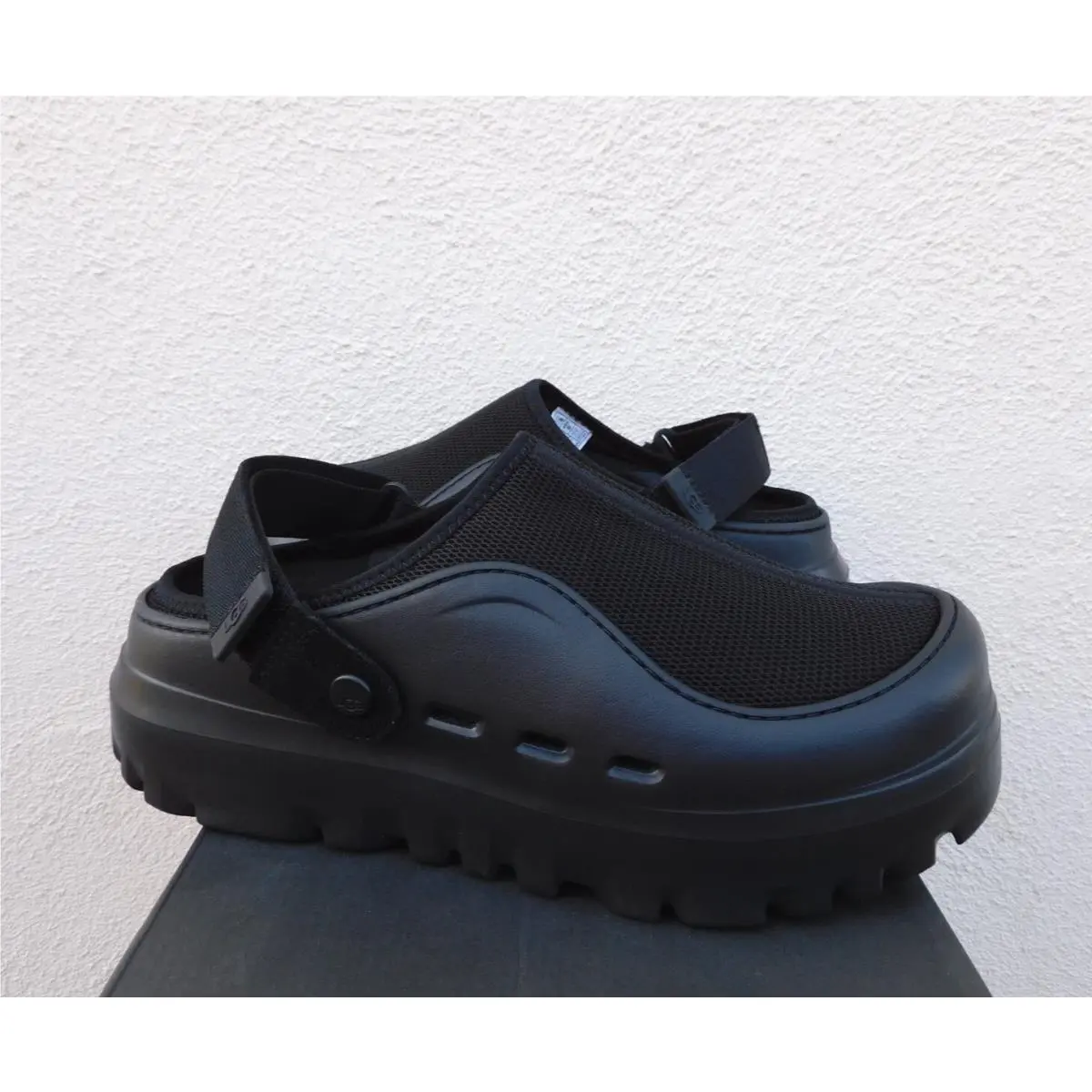 UGG shoes - UGG PeakMod - PeakMod - Black (UPC: 197634794624) 1