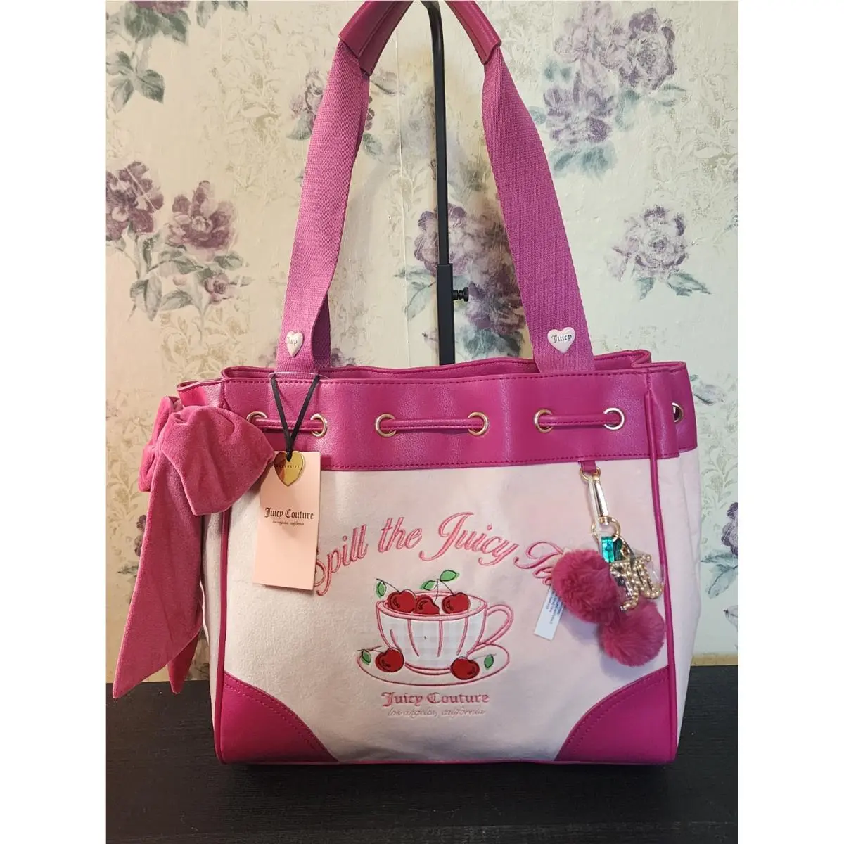 Juicy Couture Spill The Juicy Tea Daydreamer Tote Bag In The Color Pink Clay