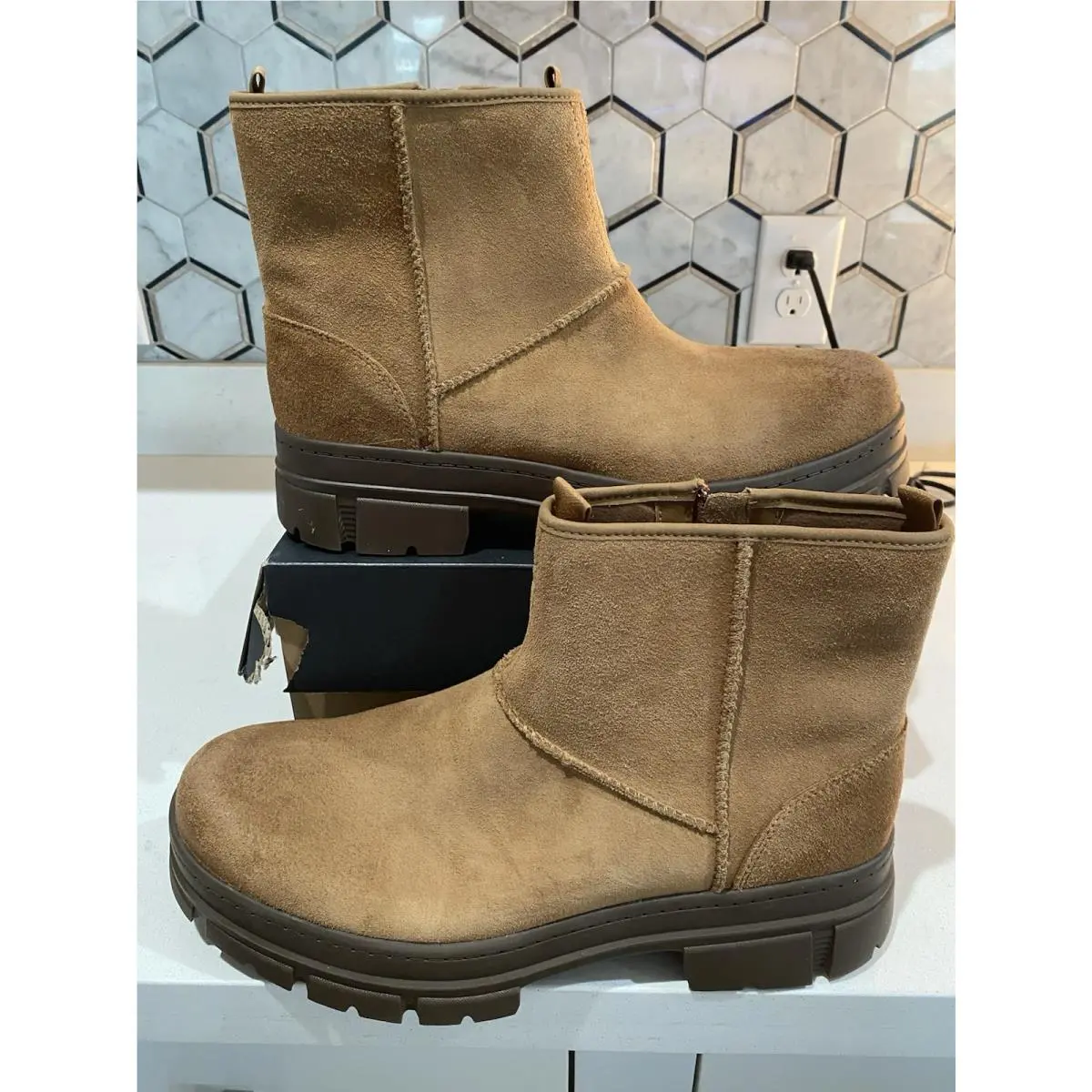 Mens Ugg Skyview Classic Pull-on Boots Shoes Size 13