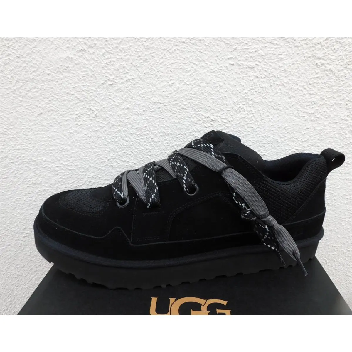 UGG shoes - UGG Lo Lowmel - Lowmel - Black (UPC: 197634811383) 0
