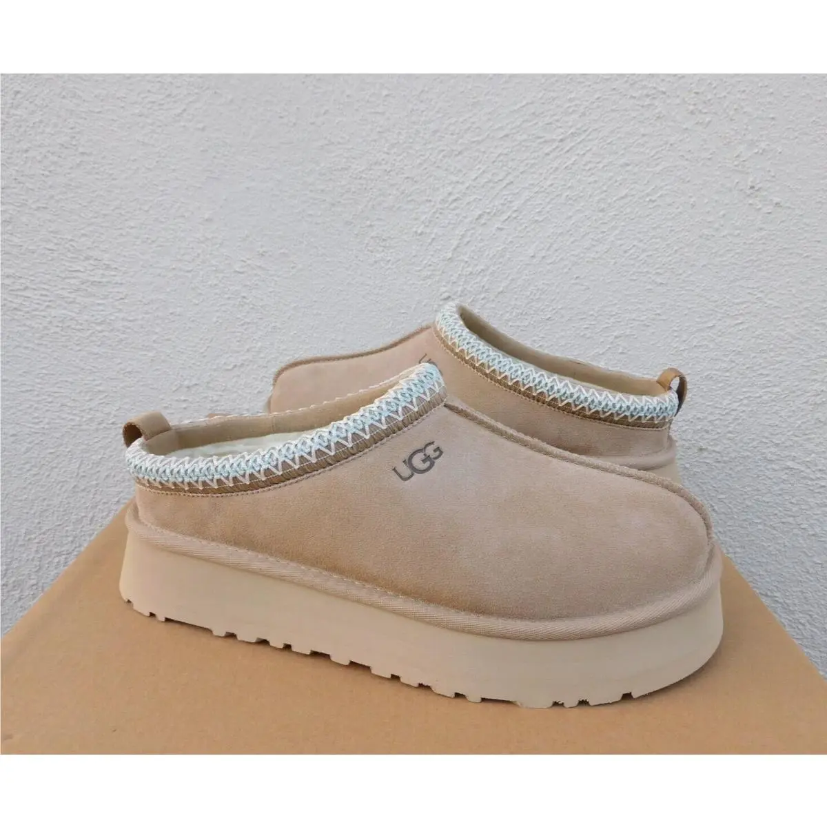 UGG shoes - UGG Tazz - Tazz - Sand (UPC: 197634001418) 1
