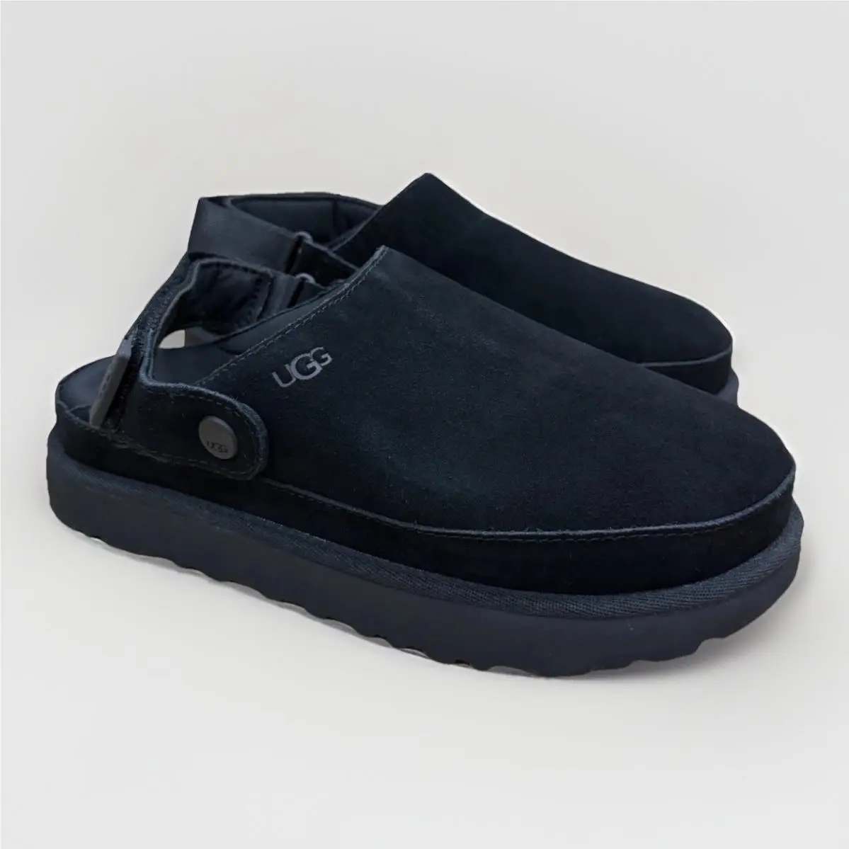 UGG shoes - Goldenstar - Goldenstar - Black (UPC: 196565264060) 0