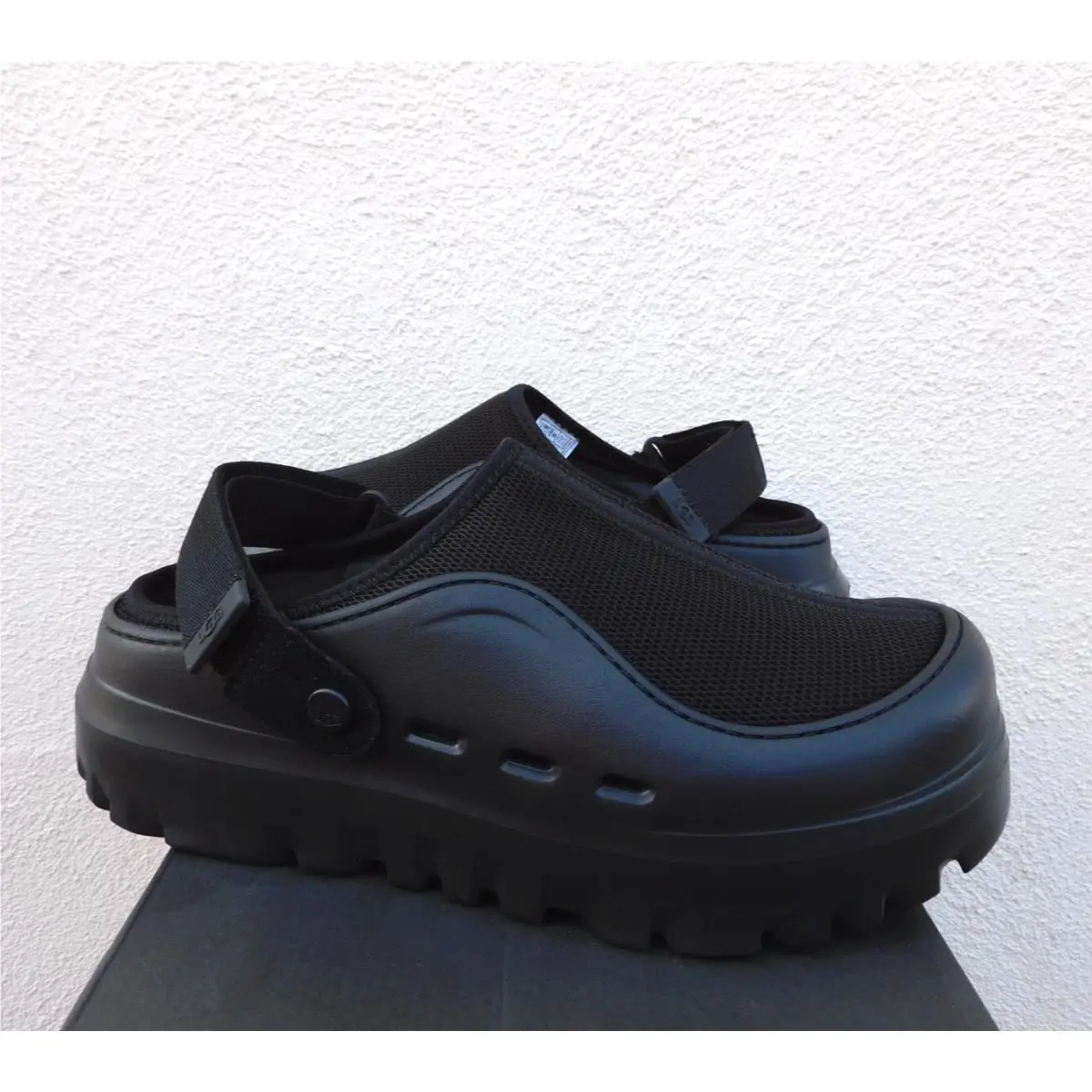 Ugg Black Peakmod Heel Strap Platform Clog Sandals Men US 11/ Eur 44