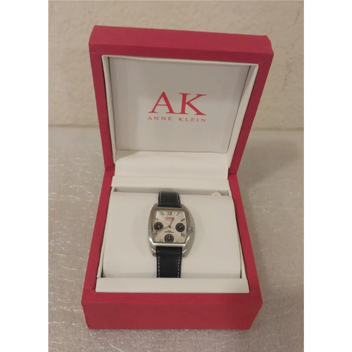 Anne Klein Woman 10/2999SPTS Watch . with Nwe Battery