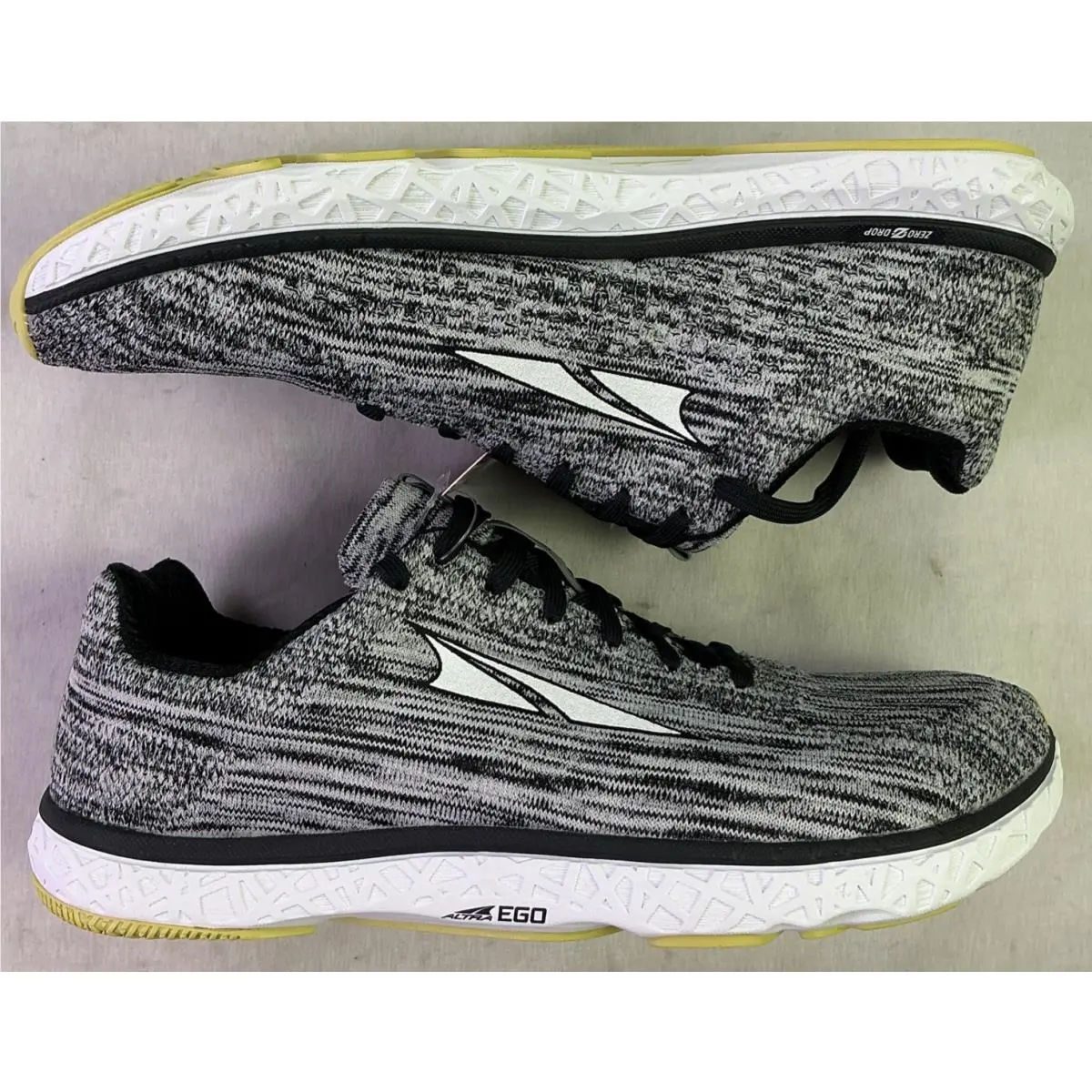 Altra Women`s Escalante 1.5 Lightweight Cushioned Running Shoes-gray-size: 9