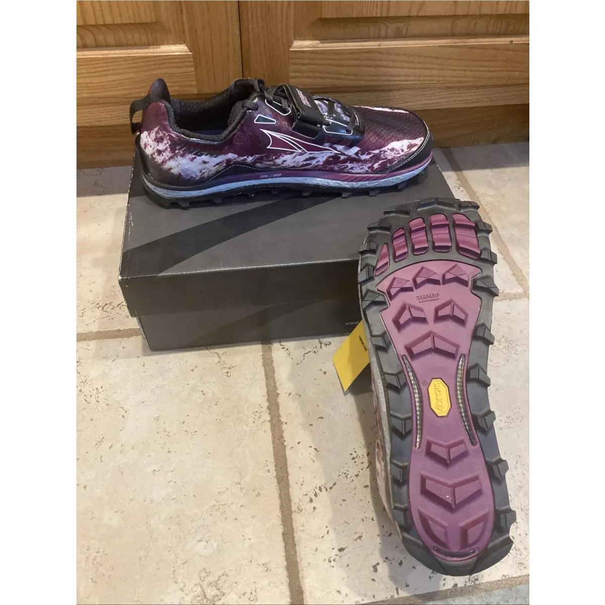 Altra King MT Womens 11 Trail Running Hiking Shoes Zero Drop Gaiter Gray Magenta