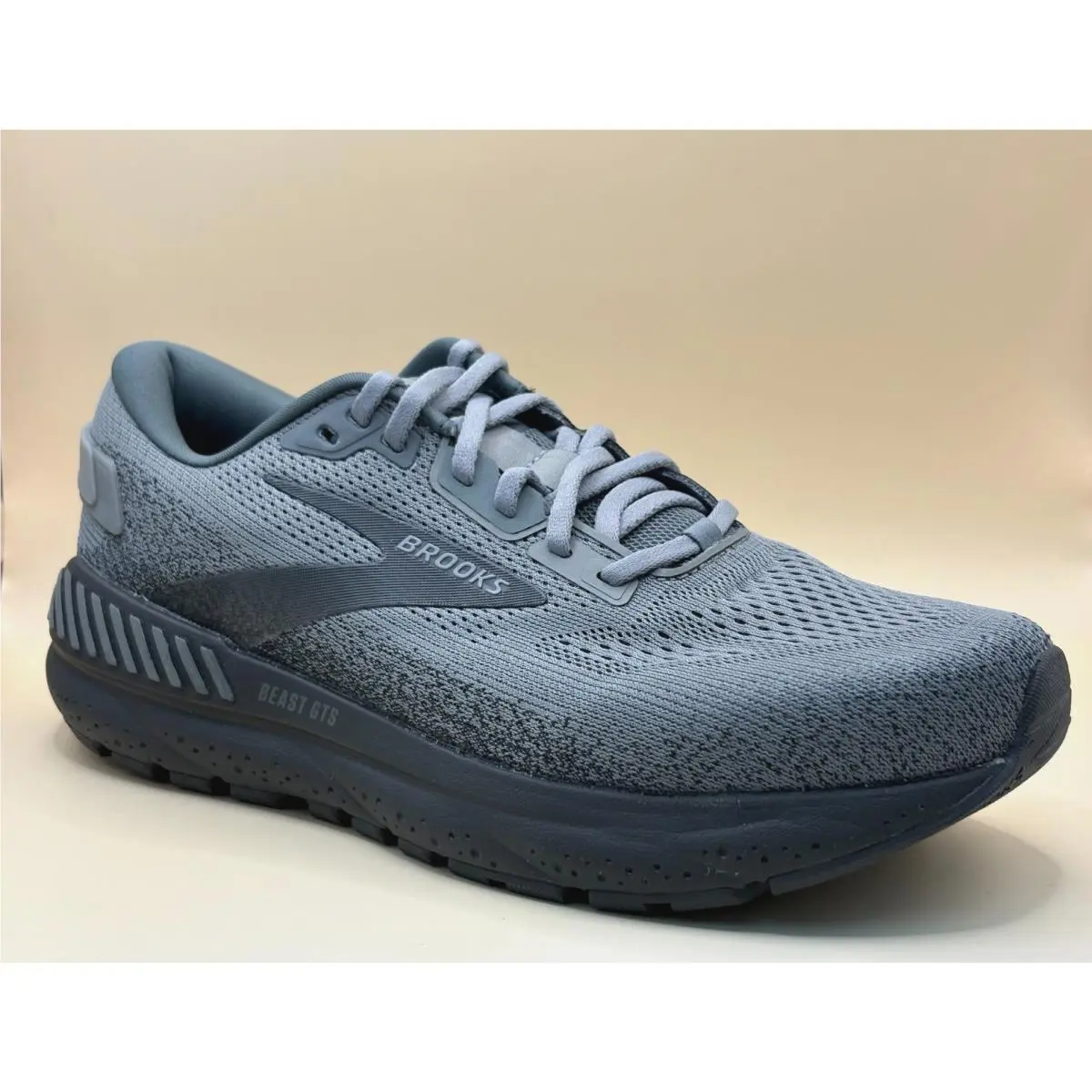 Brooks shoes - Brooks Beast - Beast - 110425 1D 069 - Gray (UPC: 195394496512) 1