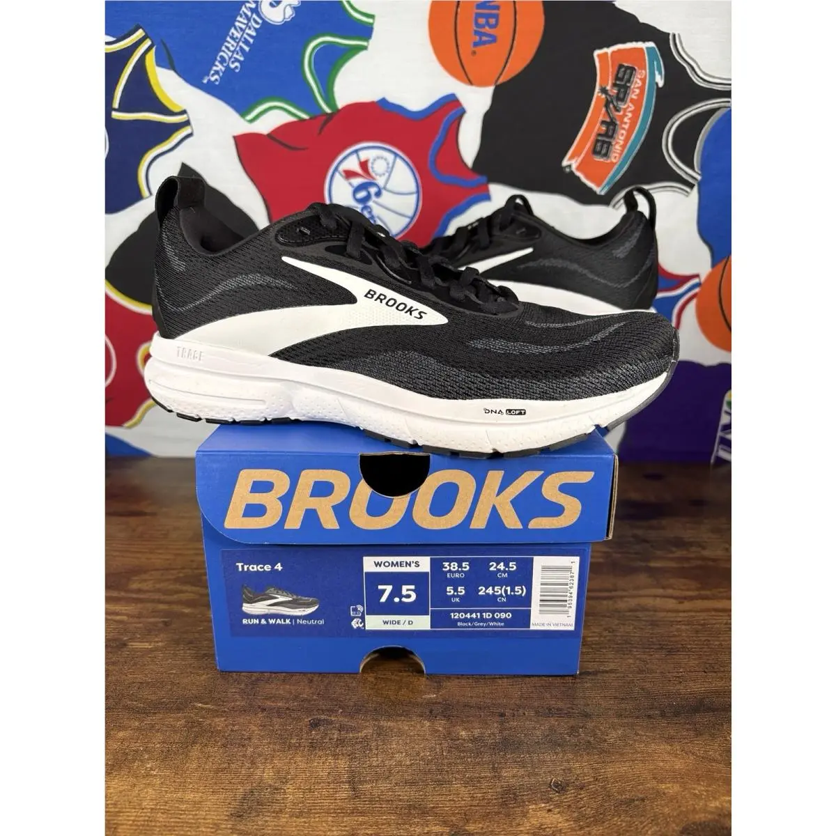 Brooks Womens Trace 4 Medical Running Shoes Size 7.5 Black White Wide D Dna Loft