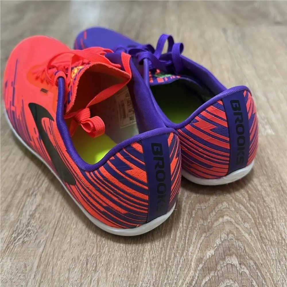 Brooks shoes - Pink 1