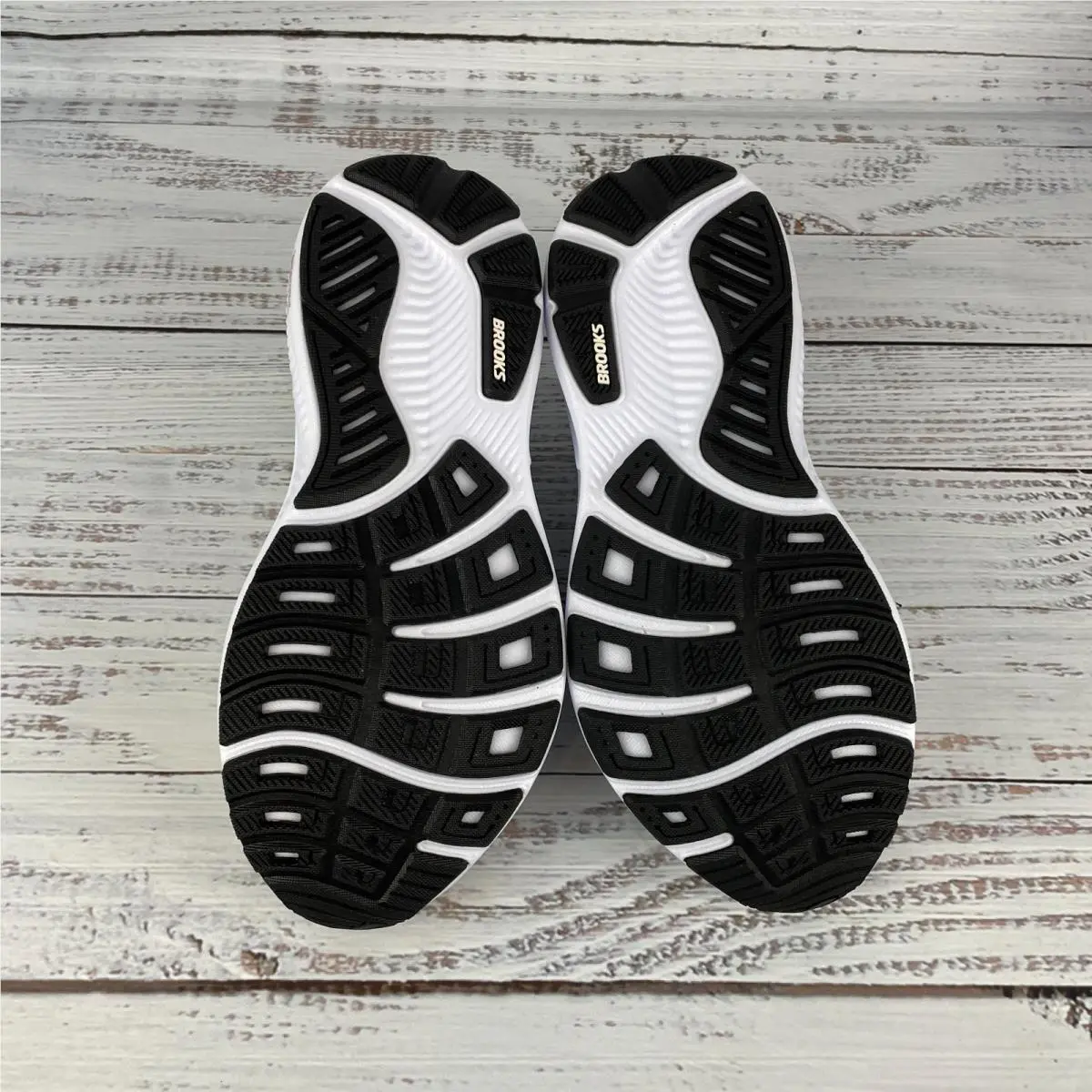 Brooks shoes - Brooks Ghost - Ghost - White (UPC: 195394872545) 7