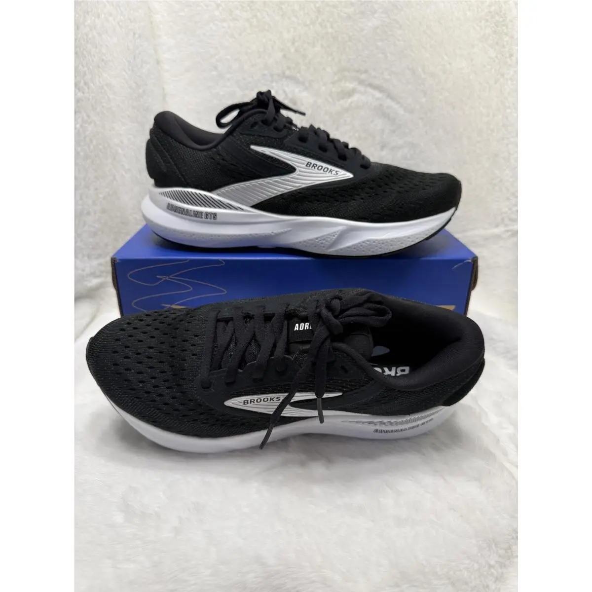 Brooks shoes - Black 3