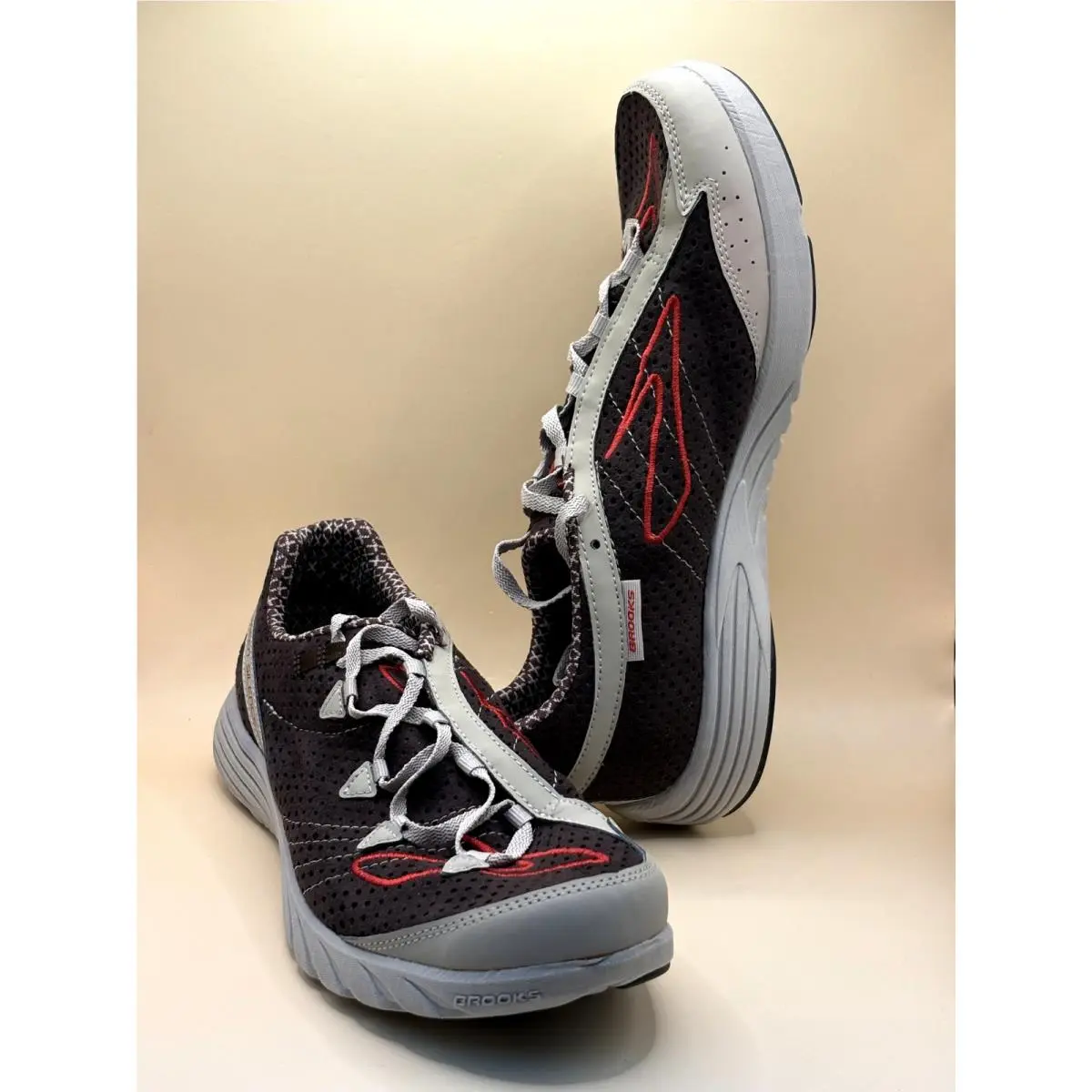 Brooks shoes - Brooks Green Silence - Green Silence - Gray 0