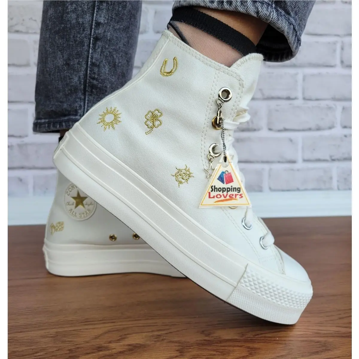 Converse Chuck Taylor Lift Platform Luck Charms 7.5 Women Shoes Sneakers A13406C