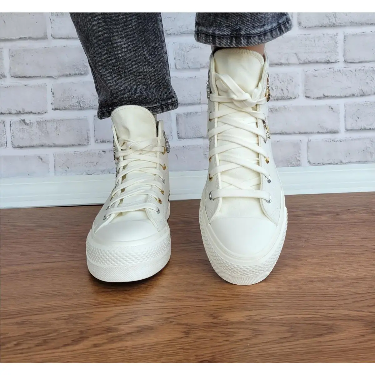 Converse shoes - Chuck Taylor - Chuck Taylor - A13406C - Egret (UPC: 194435290010) 1