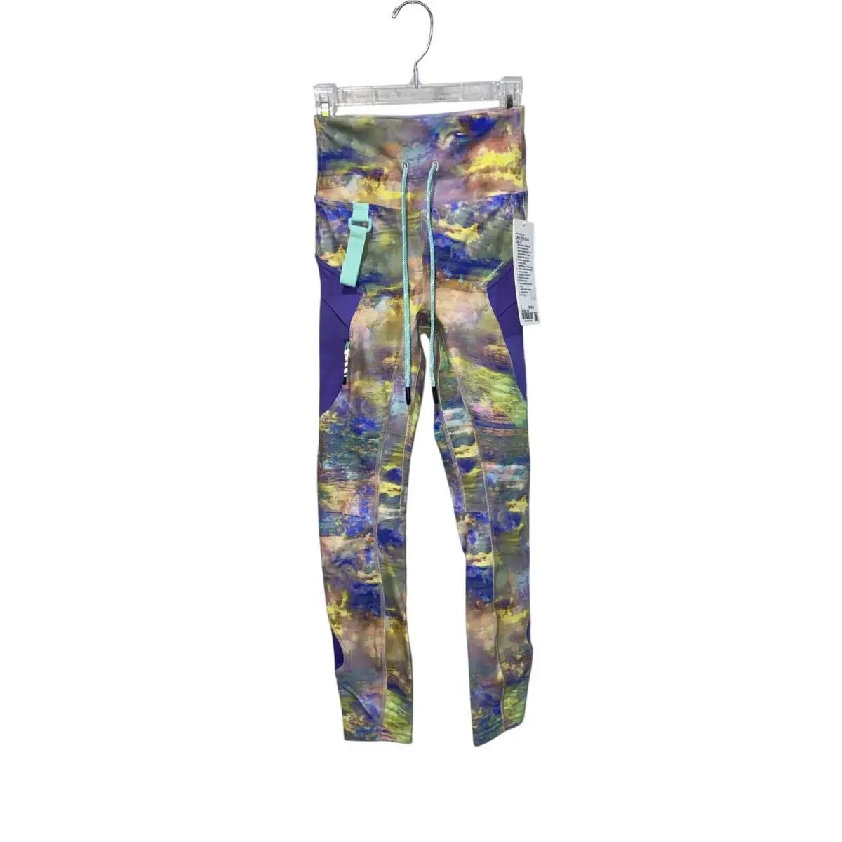 Lululemon Women`s Cargo Shr Hiking Tight 25 2 Altered Nature Multi Carabiner