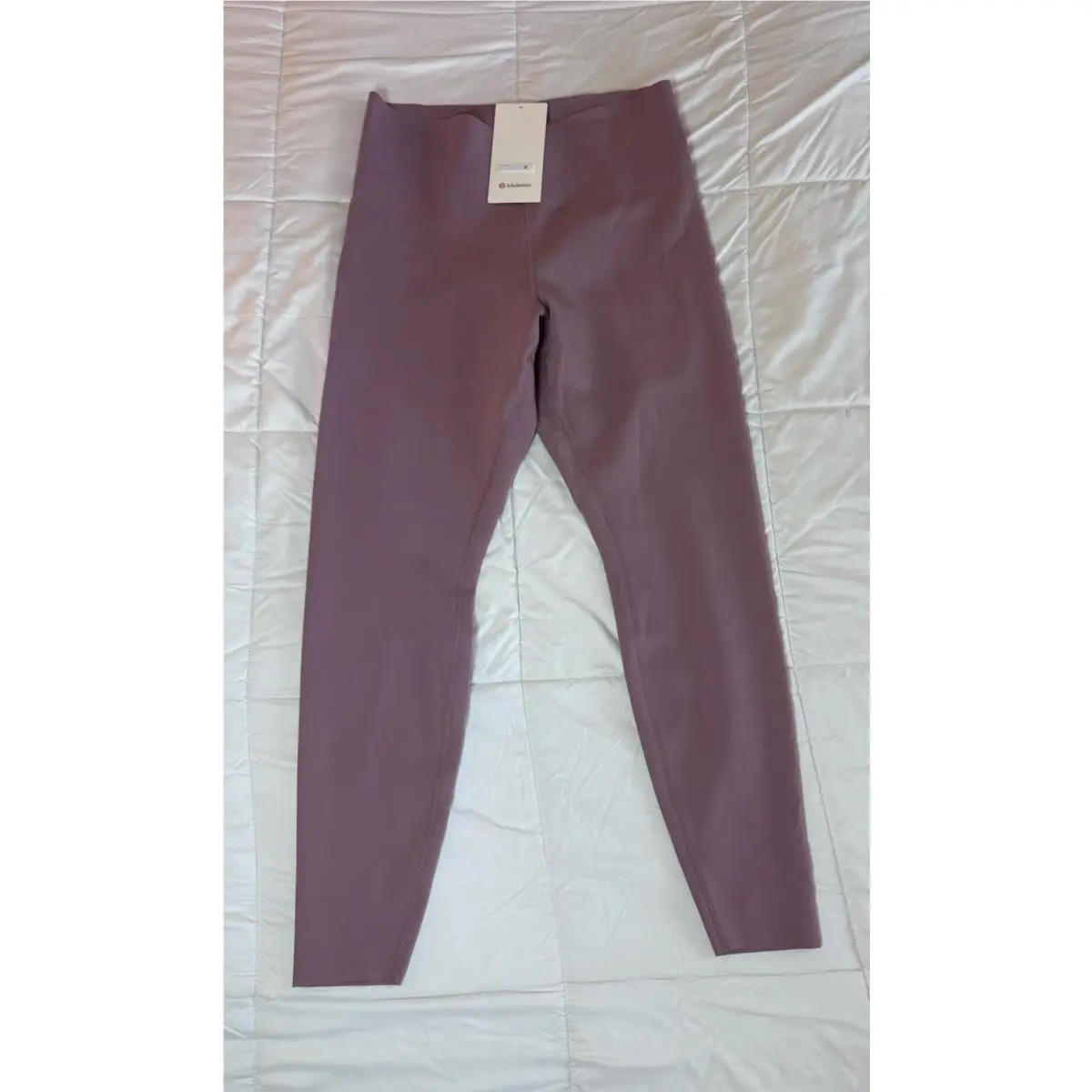 Lululemon Glow UP HR Tight 28” Size 14 Lavender Lux Workout Shaping