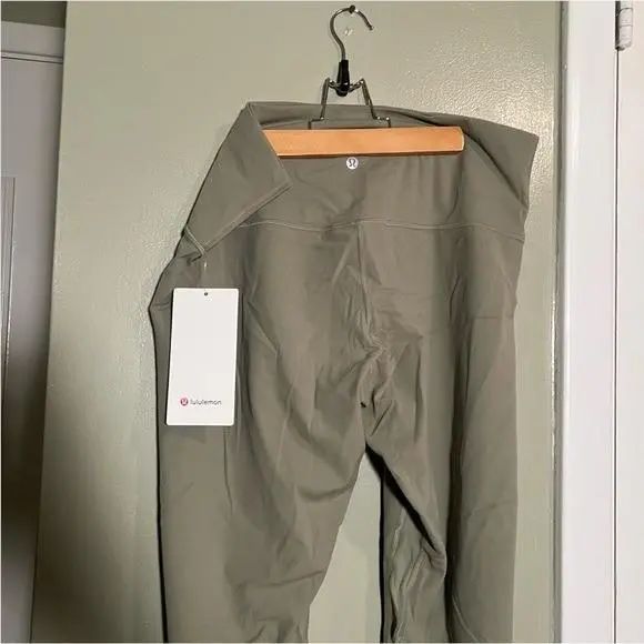 Lululemon clothing - Green 5