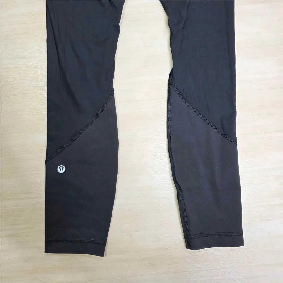 Lululemon clothing - Black 4