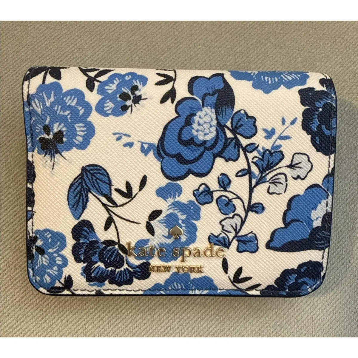 Kate Spade Madison Saffiano Leather Wallet Nwt$ 159