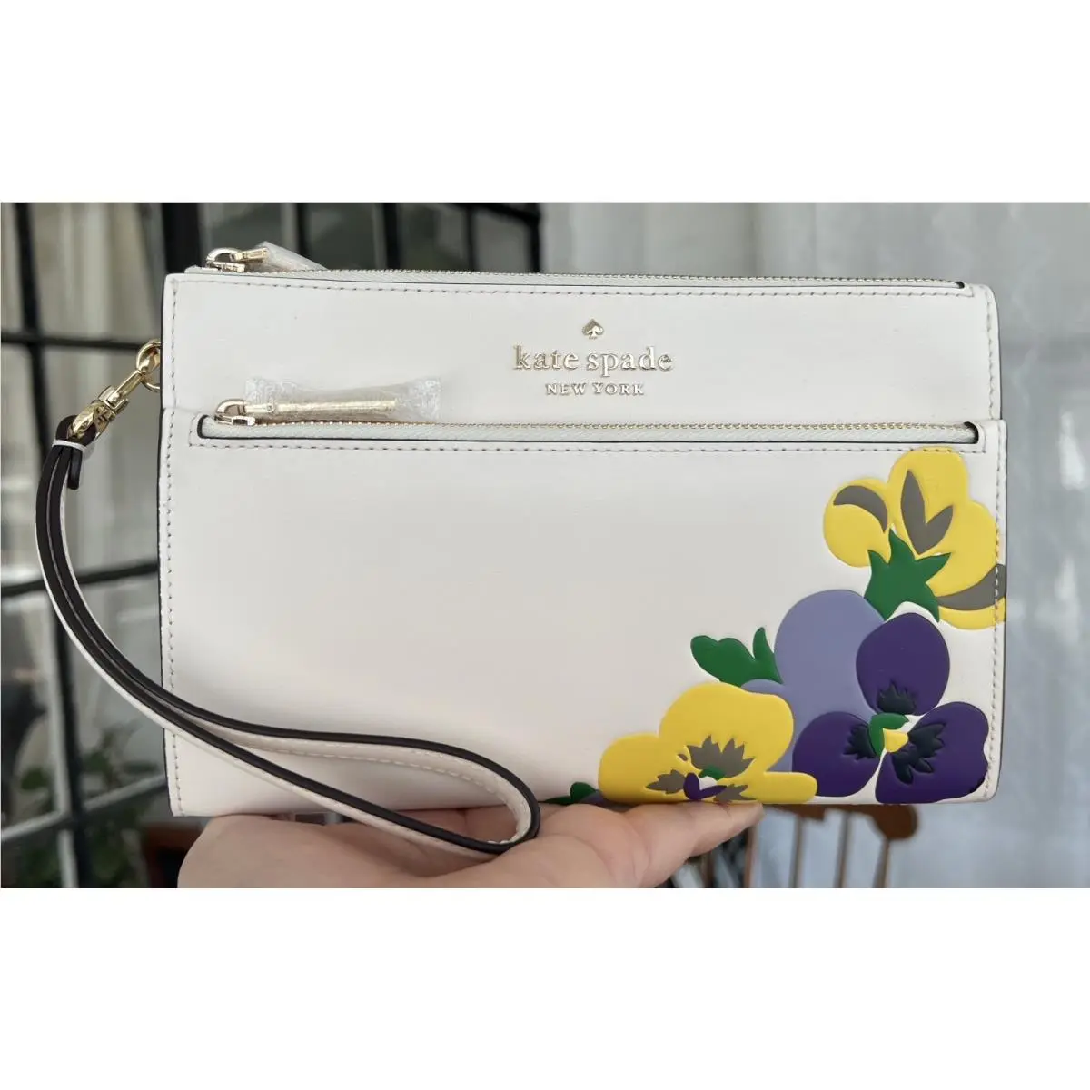 Kate Spade Pansy Medium Leather Wristlet Wallet Petal Fits All Iphone New