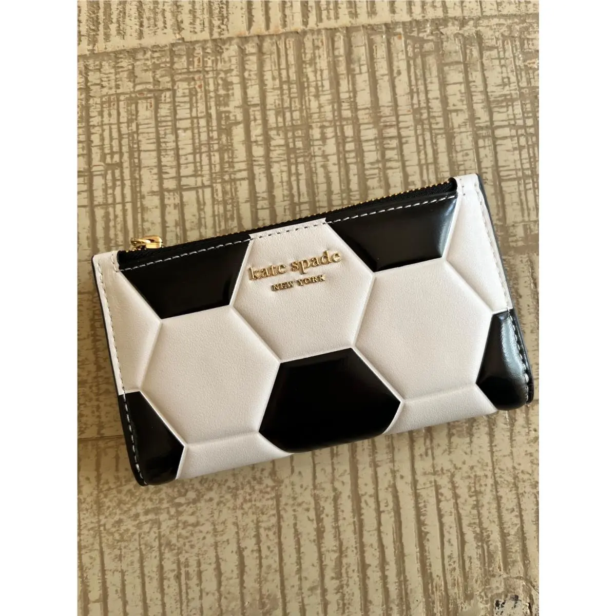 Kate Spade New York Kickoff Small Embossed Smooth Leather Wallet Soccer Rare