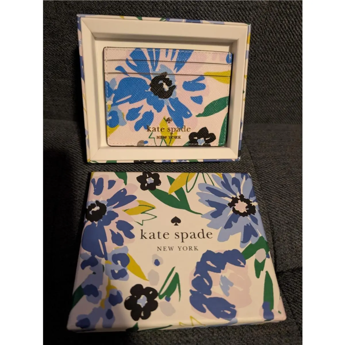 Kate Spade Boxed Madison Festival Floral Small Cream Mult Slim Card Holder