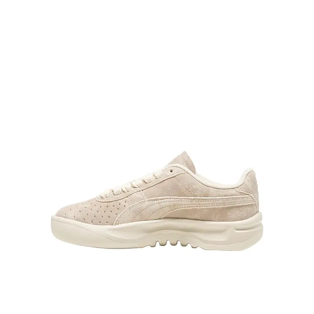 Puma shoes - PUMA Scuderia Ferrari Gv Special Desert Lace Up  Youth - 30903901 - Beige 1