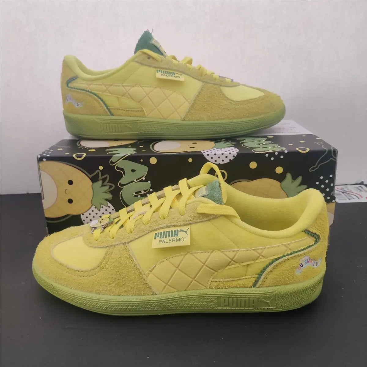 Women`s Size 9 - Squishmallows x Puma Palermo Maui 405104 01