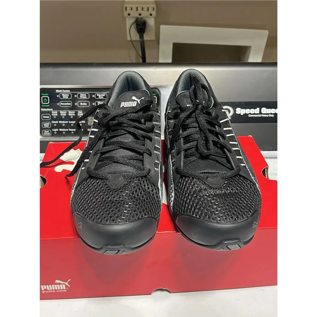 Puma shoes - PUMA Voltaic - Voltaic - 185065 01 - Silver 1