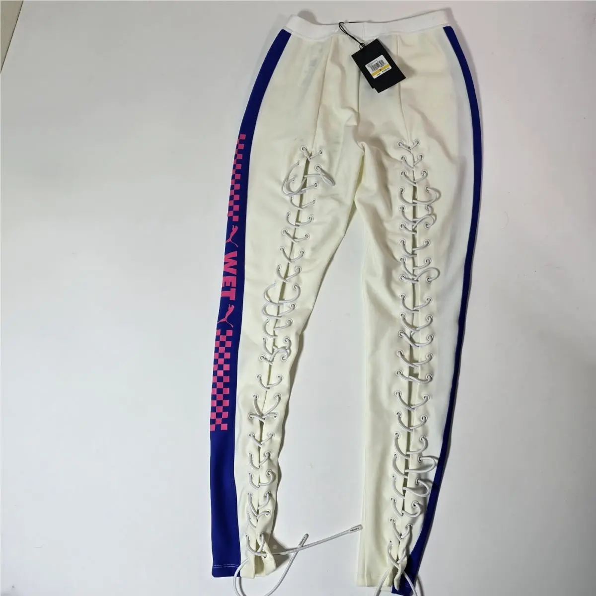 Puma clothing - White (UPC: 0191242063042) 0