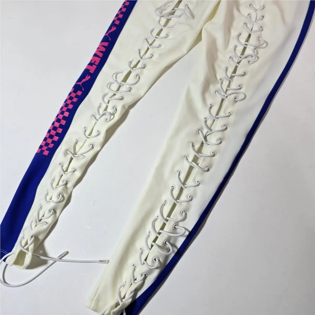 Puma clothing - White (UPC: 0191242063042) 4