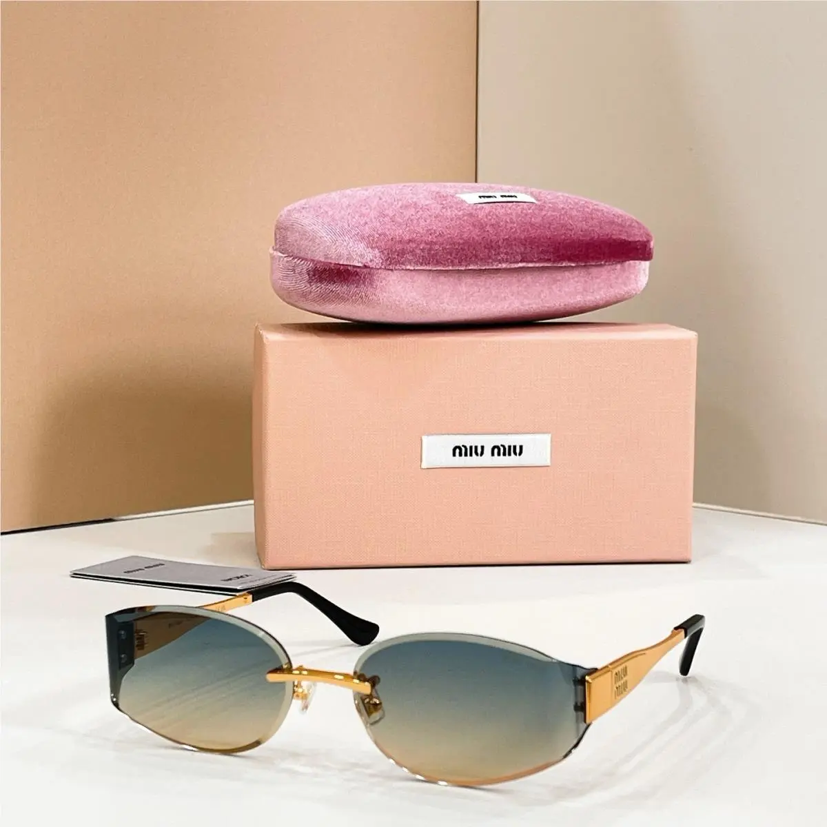 Miu Miu Sunglasses MU 8065 Gold/gradient Brown Lens 61-17-128mm with Case