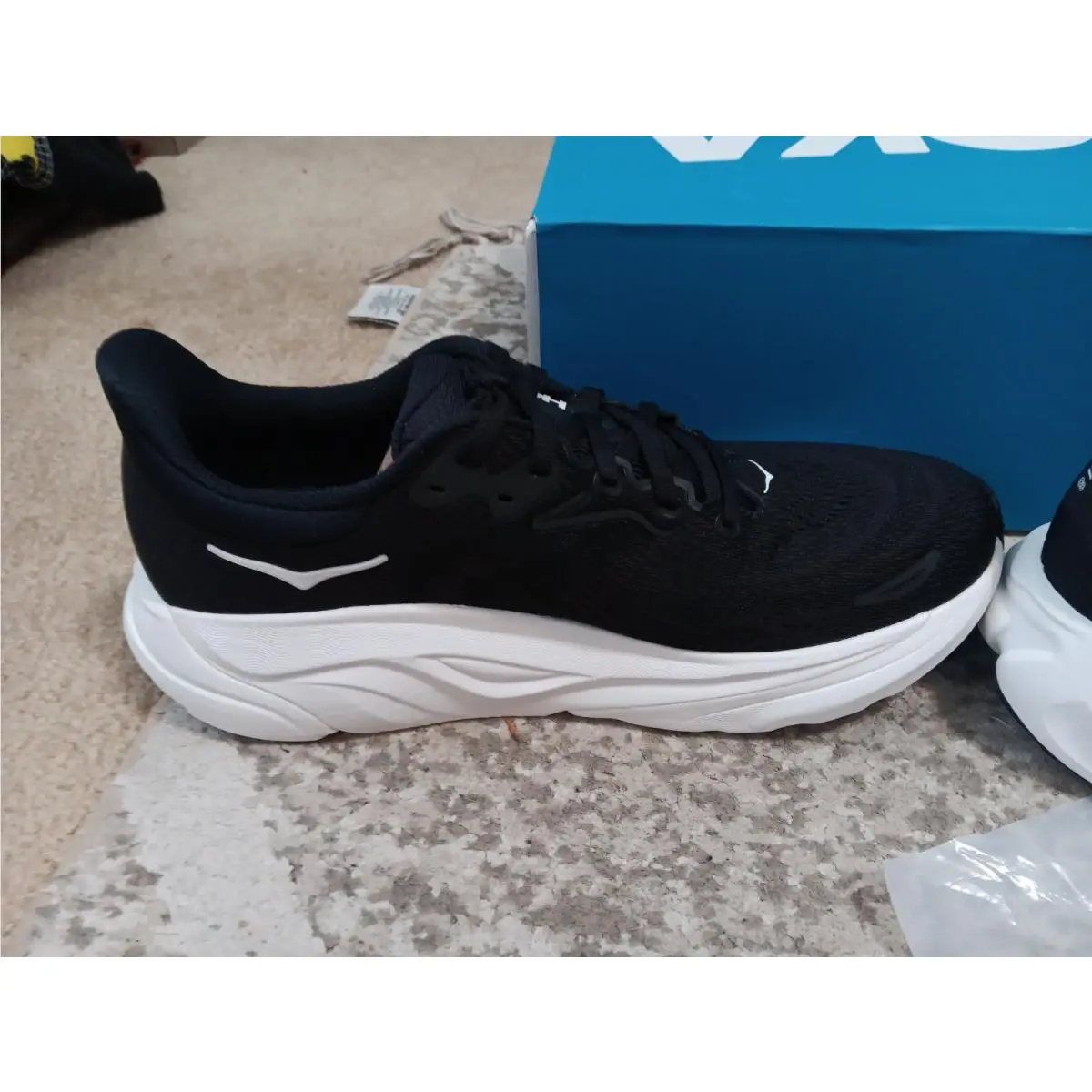 Hoka shoes - Hoka One One Arahi - One One Arahi - 1168691-BWHT - Black 6