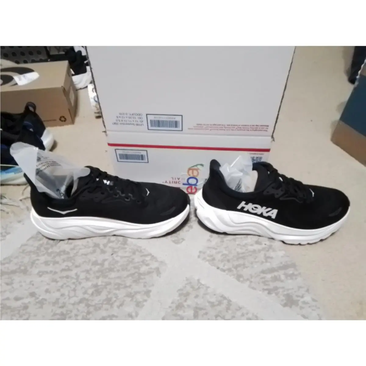 Hoka shoes - Hoka One One HOKA Arahi 8 - 1168691-BWHT - Black 0