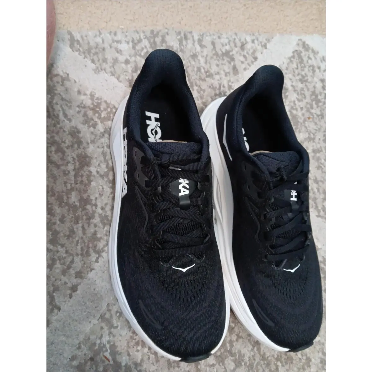 Hoka shoes - Hoka One One Arahi - One One Arahi - 1168691-BWHT - Black 9