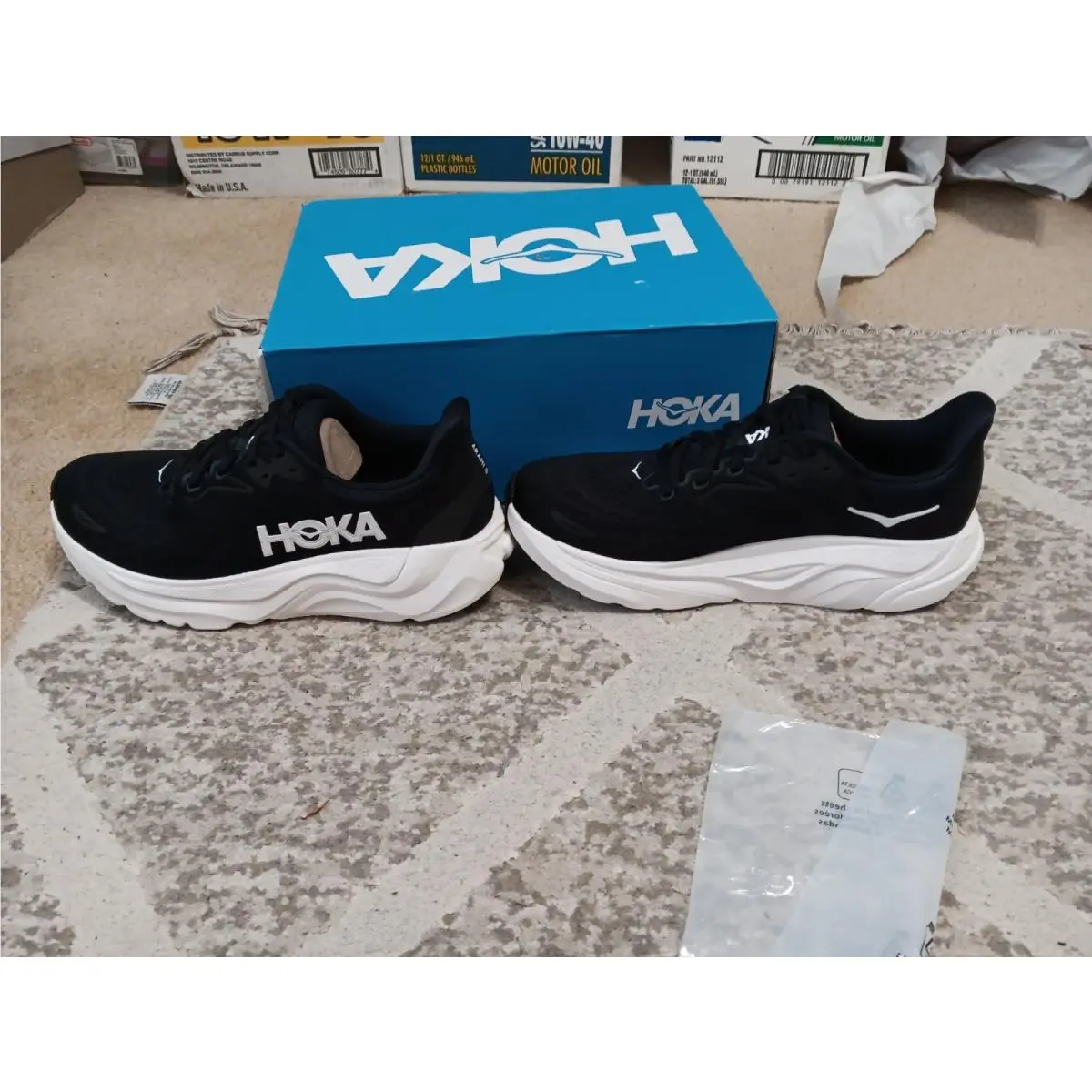 Hoka shoes - Hoka One One Arahi - One One Arahi - 1168691-BWHT - Black 2