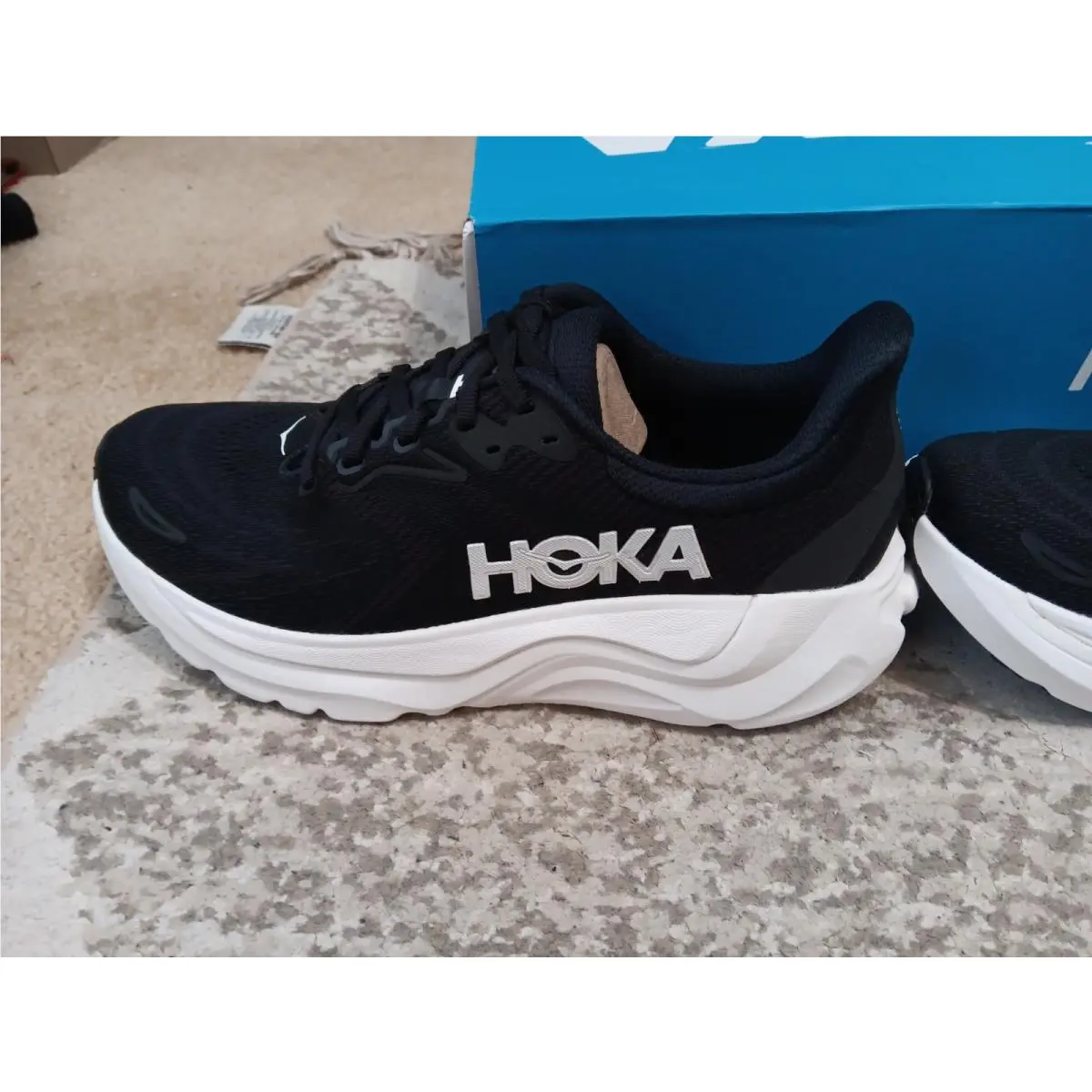 Hoka shoes - Hoka One One Arahi - One One Arahi - 1168691-BWHT - Black 3
