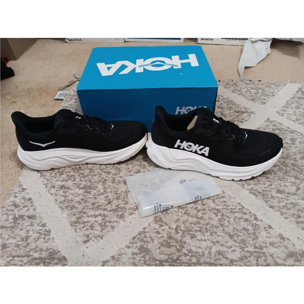 Hoka shoes - Hoka One One Arahi - One One Arahi - 1168691-BWHT - Black 5