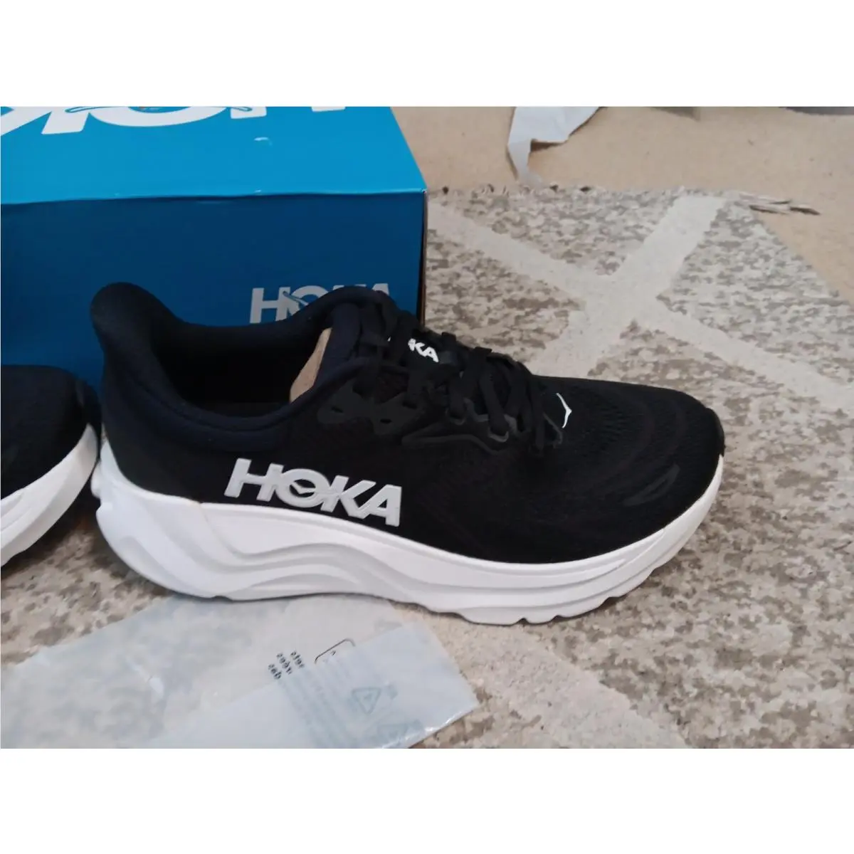 Hoka shoes - Hoka One One Arahi - One One Arahi - 1168691-BWHT - Black 7