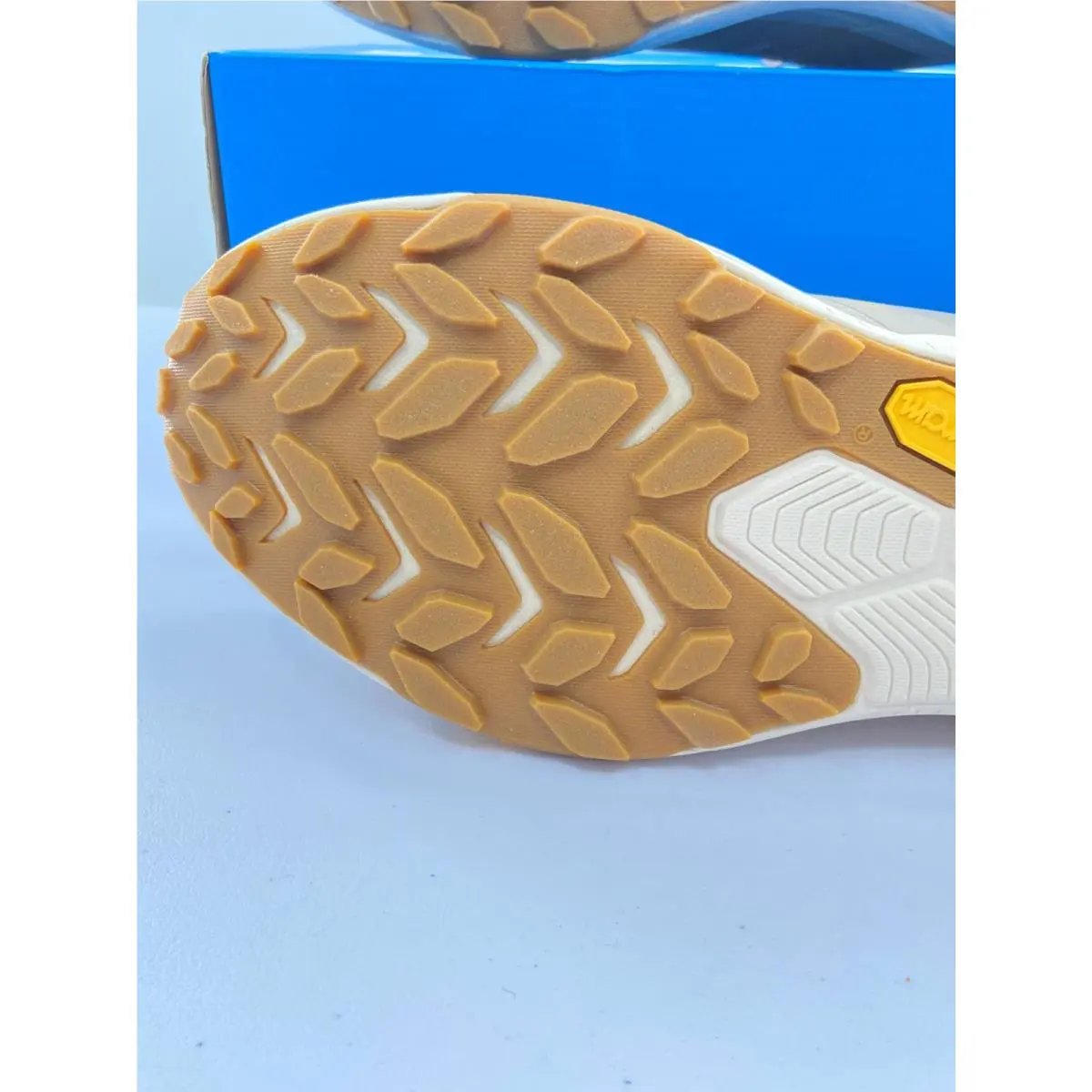 Hoka shoes - Dune/Eggnog 7