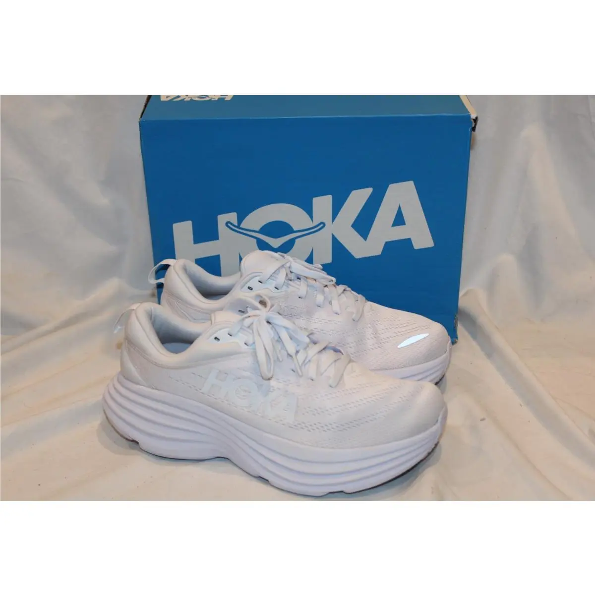 Hoka shoes - Hoka One One Bondi - One One Bondi - White 1