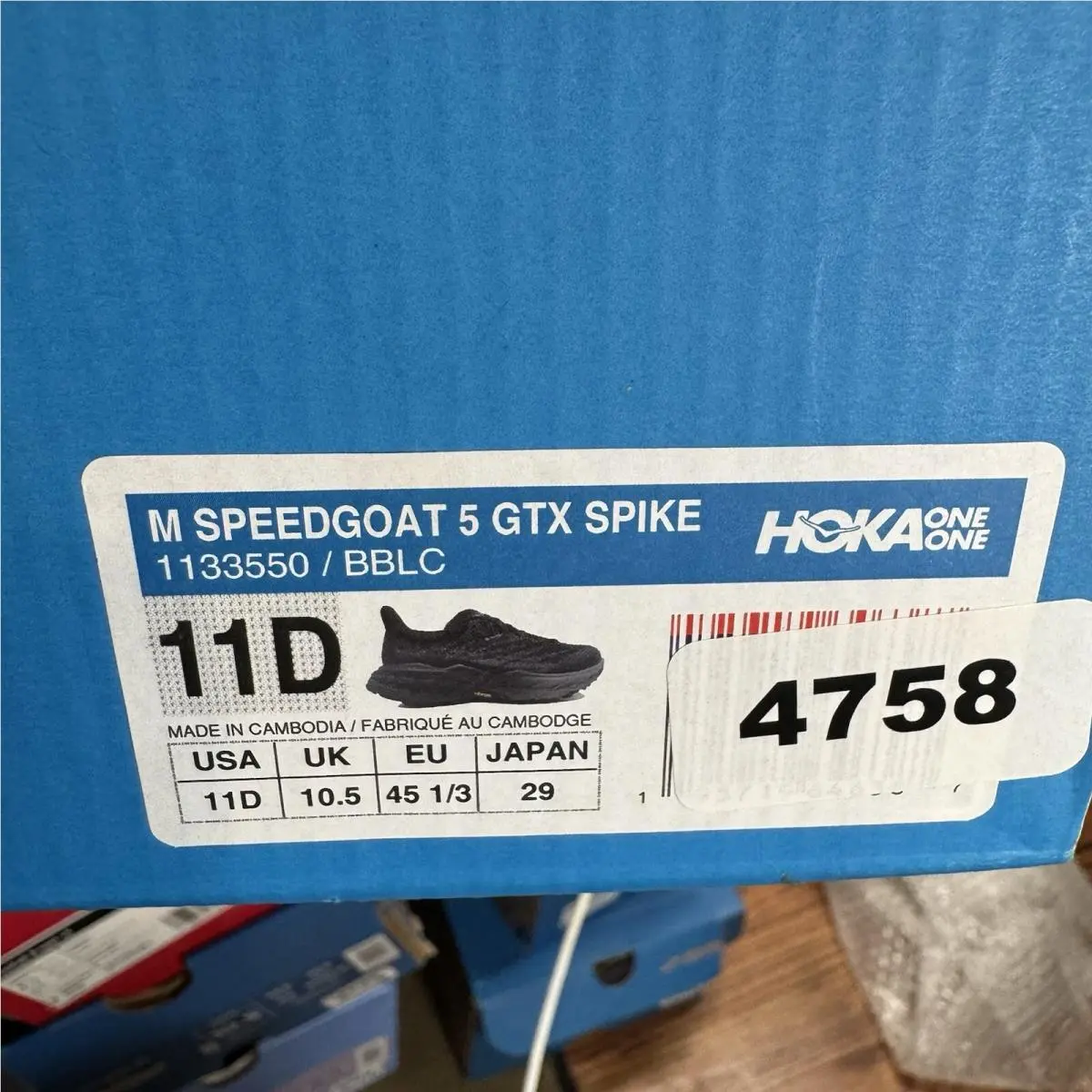 Hoka shoes - Hoka One One Speedgoat 5 - Black / Black 8