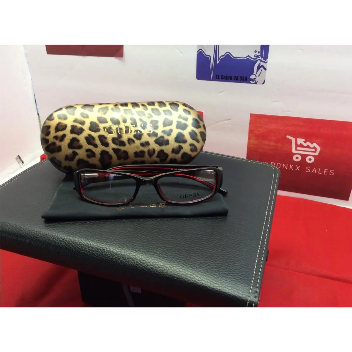 Guess GU 1564 Blkrd 52 16-135 Eye Glases Frames with Case