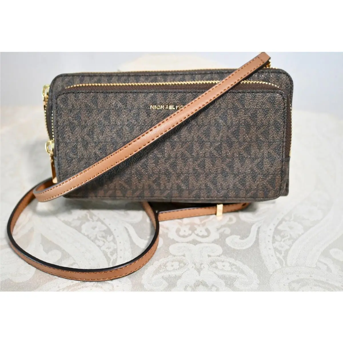 Michael Kors Jet Set Lg Continental Crossbody Bag Monogram Leather